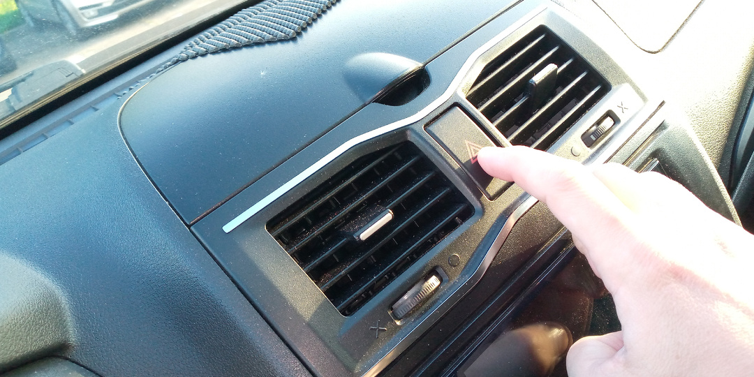 Что смотреть, если не работают указатели поворотов? На примере Лада Гранта