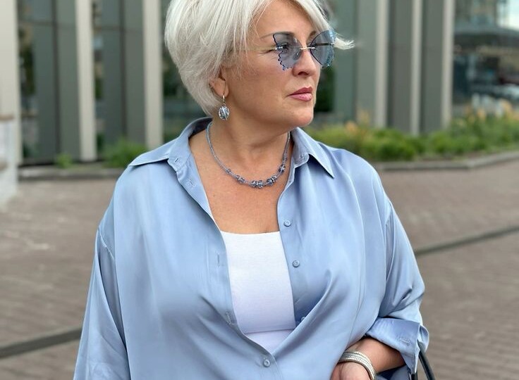 Летняя роскошь — как женщине 50+ выглядеть богато, даже в простой одежде, правильно выбирая роскошные цвета (подборка богатых образов)