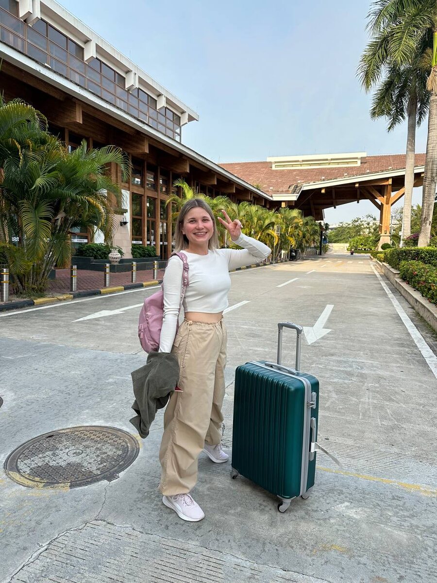 В аэропорту "Феникс", Китай, город Санья. 