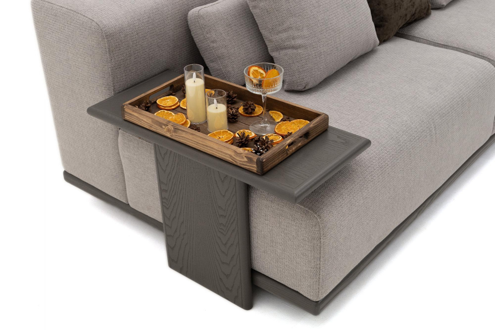 Диван с оттоманкой «АВТОР»: https://granistilia.ru/catalog/myagkaya-mebel/divany/divan-s-ottomankoj-avtor/