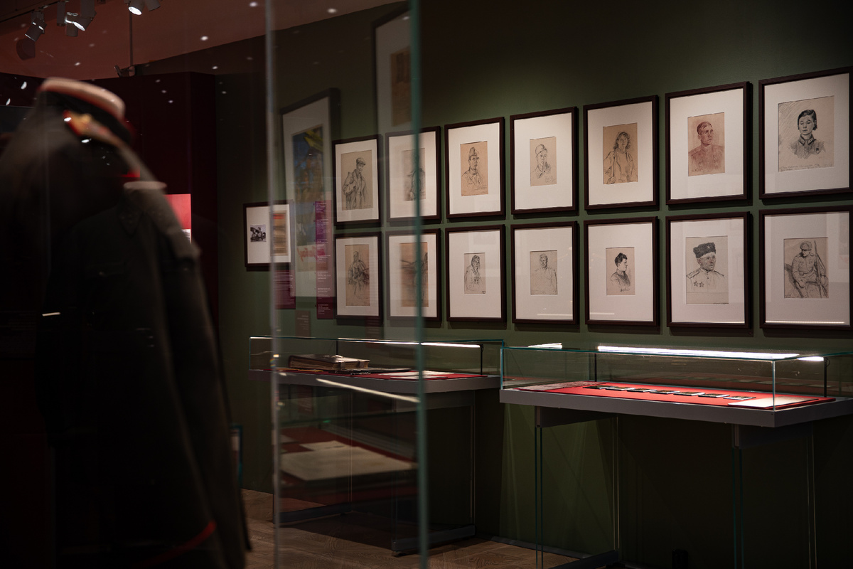 На выставке