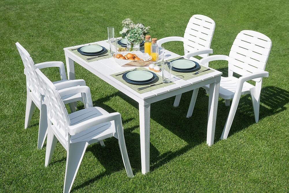 Набор пластиковой мебели Прованс белый с прямоугольным столом 