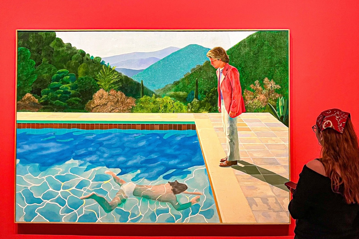 Дэвид Хокни, "Портрет художника (Бассейн с двумя фигурами)", 1972, Выставка в Дэвида Хокни в Париже "Дэвид Хокни - помни, что весну отменить нельзя", 2025, sortiraparis.com