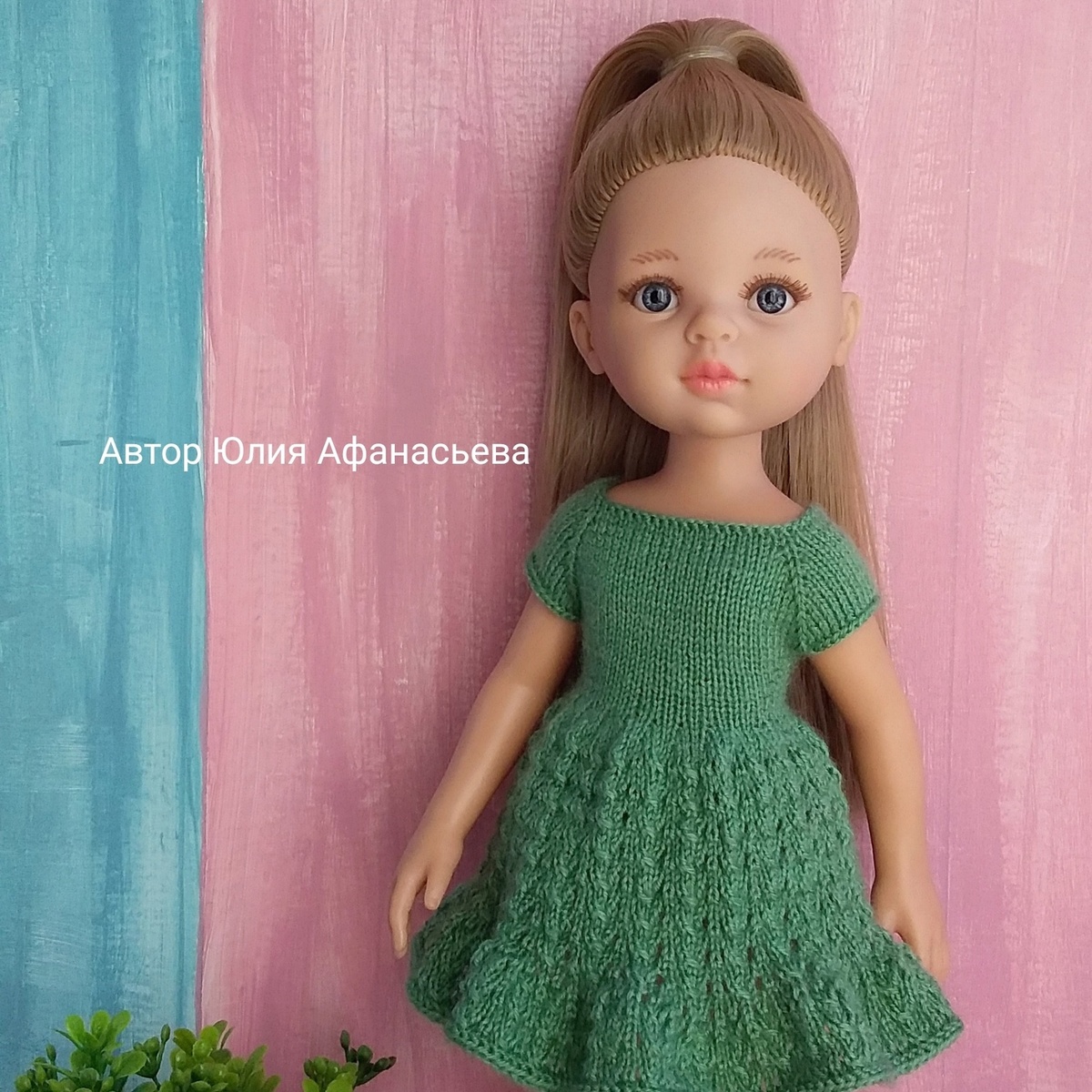 Платье "Подковы" для куклы Паола Рейна 32-34 см