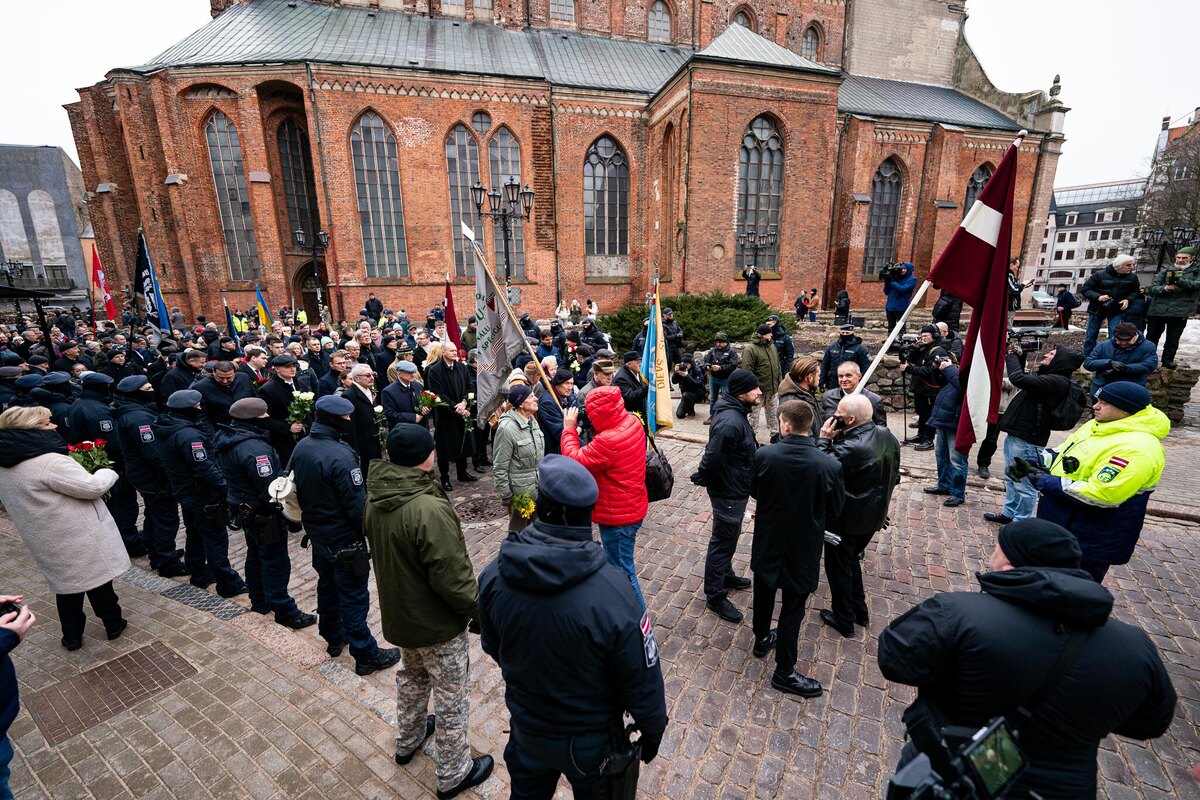 Участники шествия в честь латышского легиона СС в Риге © Sputnik