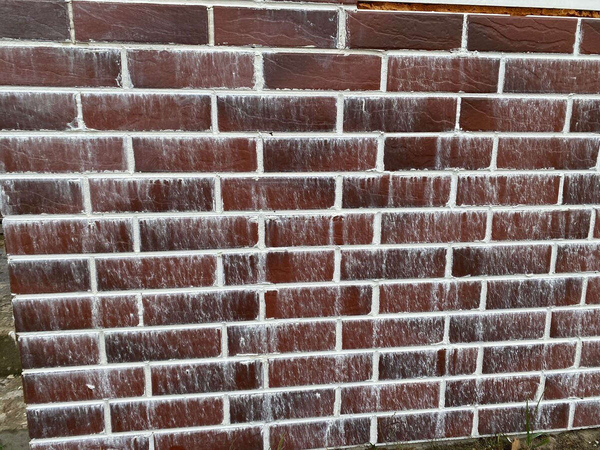 Испорченный фасад затиркой