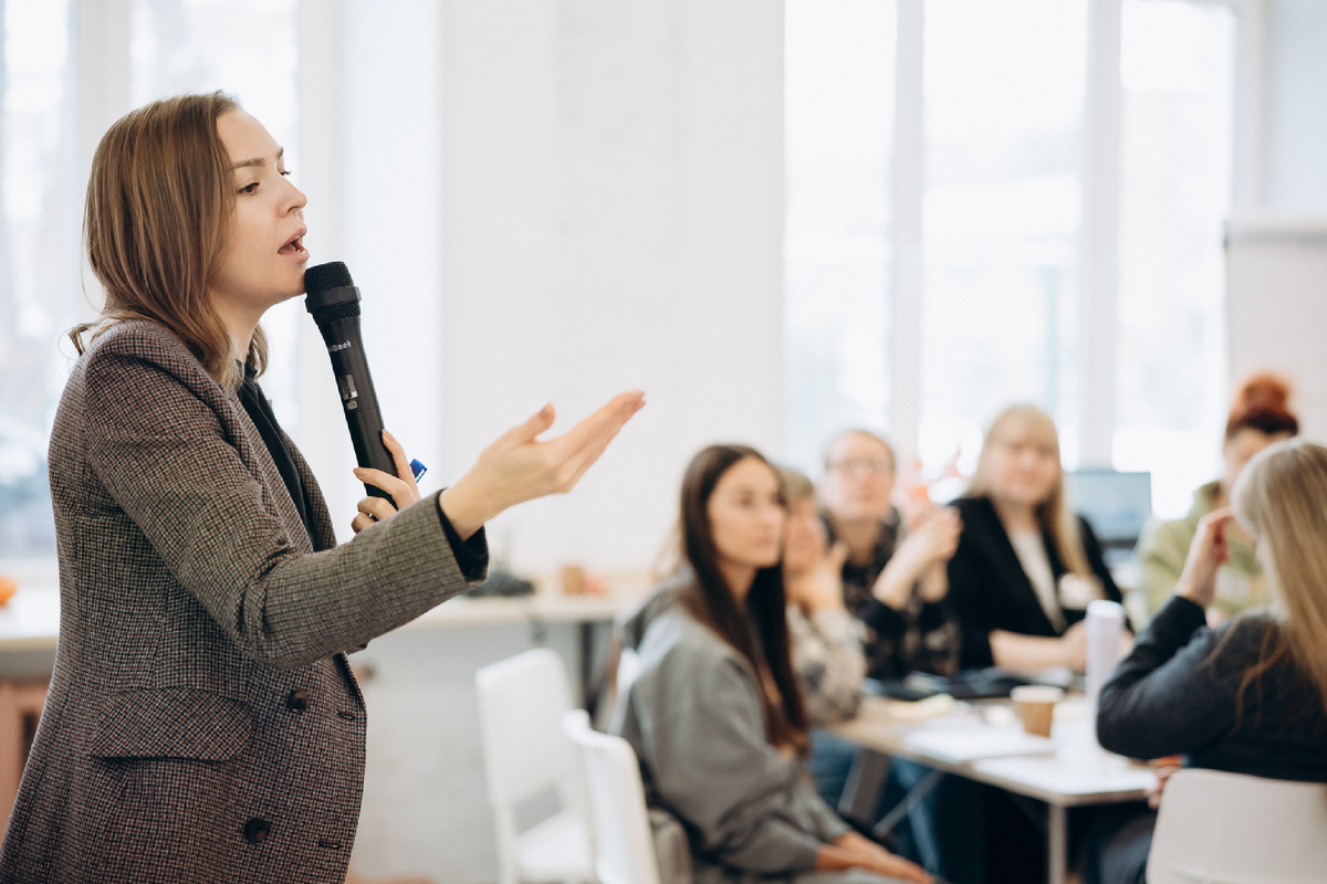 Доносить своё видение до команды - важная компетенция предпринимателя и управленца. 
