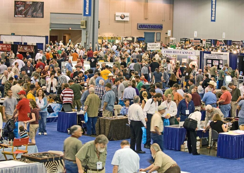 Шоу BLADE на протяжении многих десятилетий зарекомендовало себя как одно из наиболее престижных и уважаемых мероприятий в своей сфере. В 2007 году оно также пользовалось высокой популярностью и авторитетом, и эта тенденция сохраняется. С 6 по 8 июня текущего года шоу BLADE вновь продемонстрирует свой высокий уровень организации и профессионализма, подтверждая свой статус ведущего события в данной области.