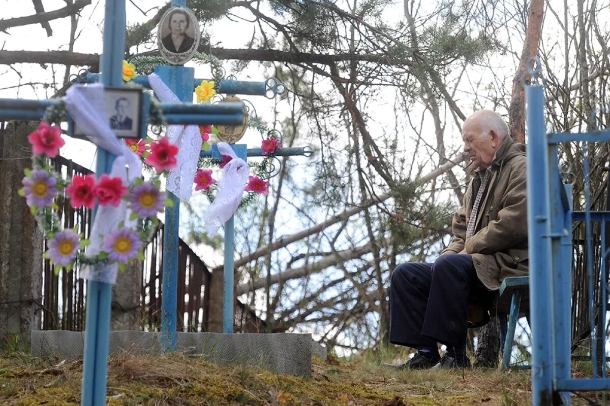     Для православных христиан очень важно помнить об усопших, ведь молитвы о них на земле — залог их покоя в ином мире.