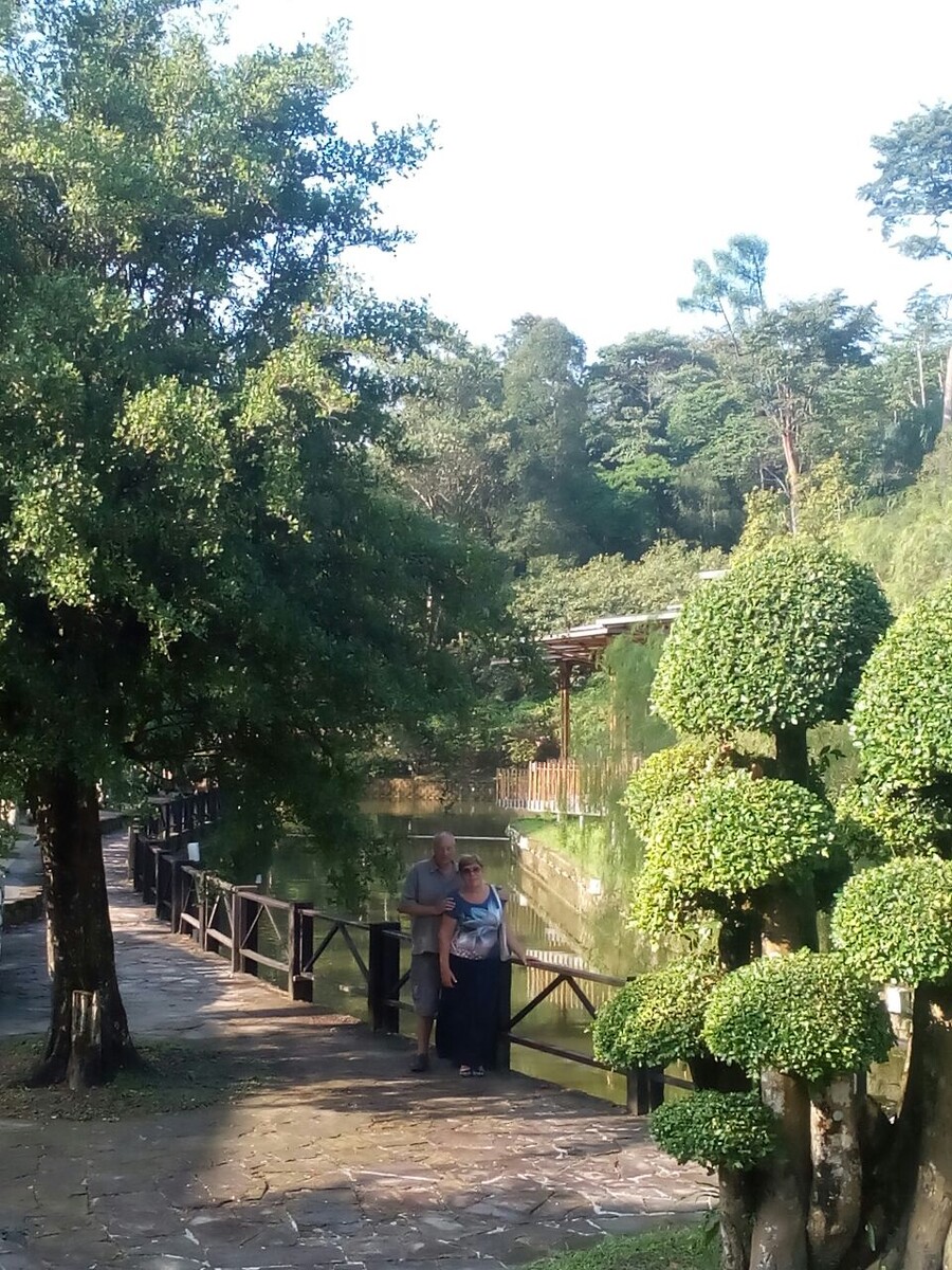 Одно наслаждение гулять по этому парку