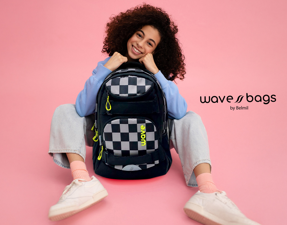 Эргономичный школьный рюкзак для подростков wave MOOVE Skate Vibe — черный с серыми шашечками. Ортопедическая спинка, вес 850 г.