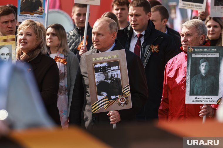  Живая память сквозь поколения: как пройдет «Бессмертный полк» в 2025 году, история и смысл акции  📷
