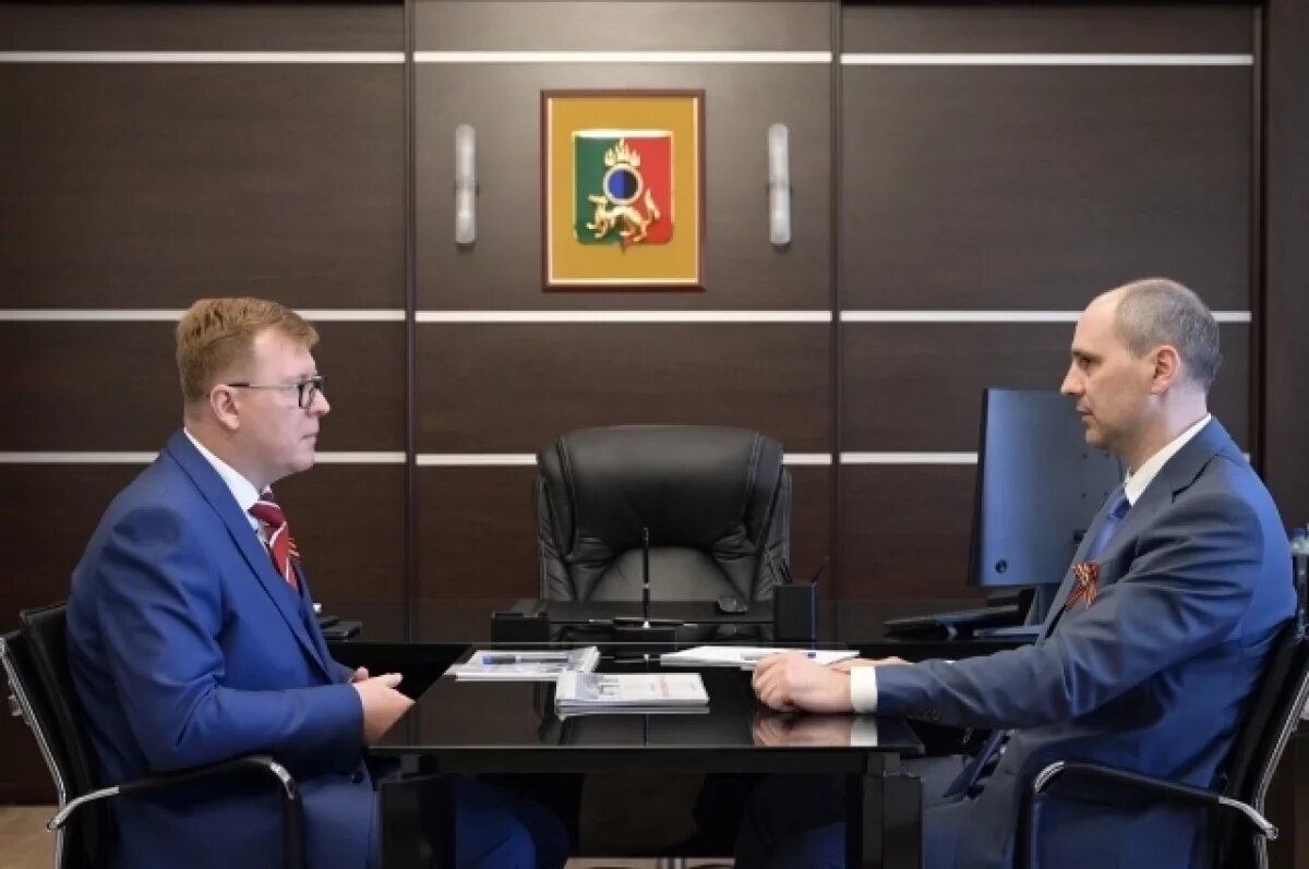    Паслер поручил главе Первоуральска быстро решать вопросы, волнующие горожан