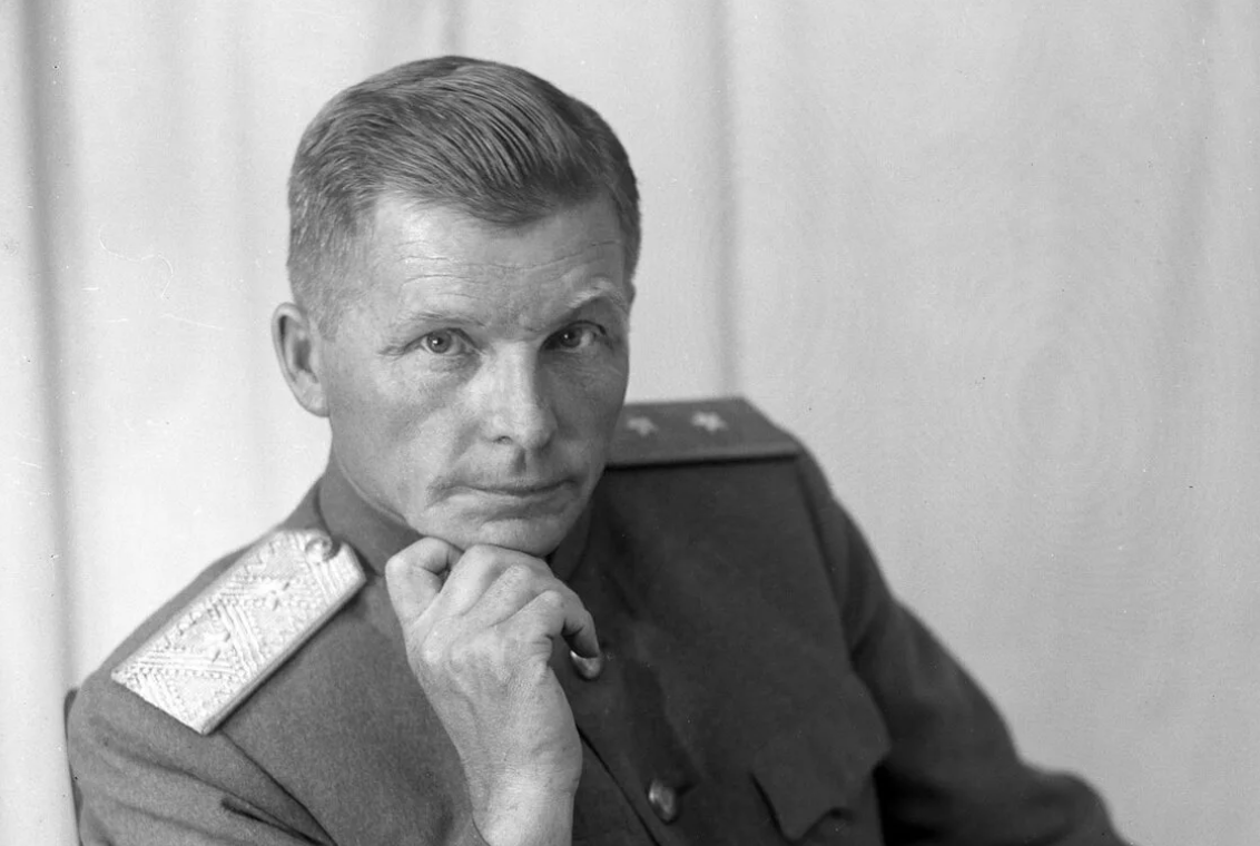 Сергей Владимирович Ильюшин (1894-1977)