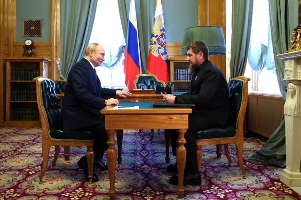    Путин высоко оценил боевую подготовку, которую бойцы СВО проходят в Чечне