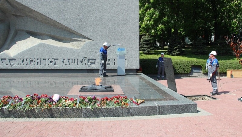    В Ставрополе газовики провели техосмотр на мемориале «Огонь Вечной Славы» Фото: Администрация Ставрополя