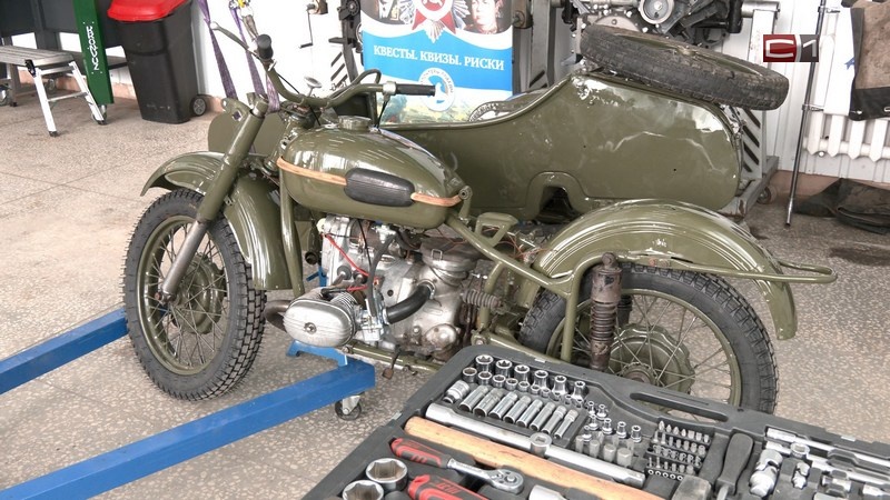    Раритетный мотоцикл «Урал» реставрируют сургутские общественники
