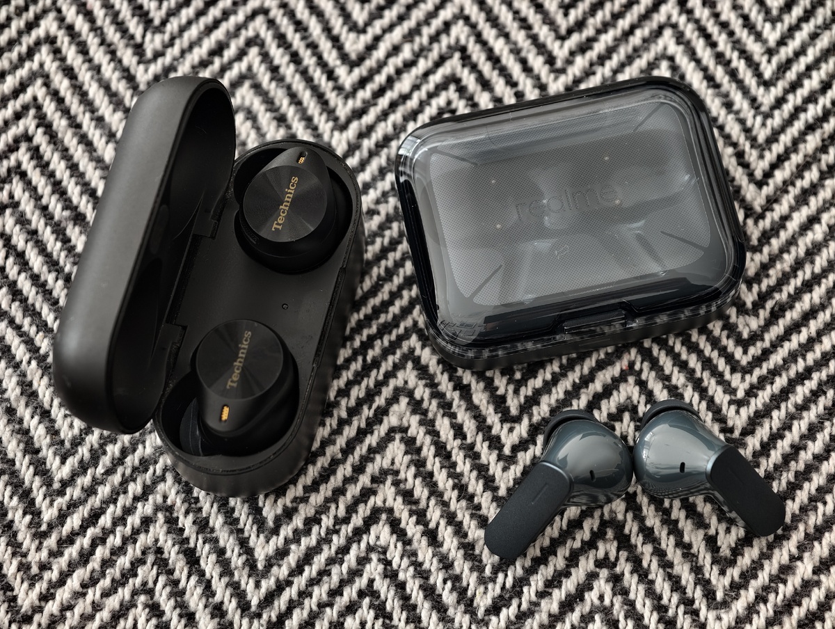 Technics AZ80 и Realme Air 7. 