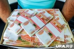     Хранить все деньги в рублях под матрасом - не самый безопасный вариант Вадим Ахметов © URA.RU