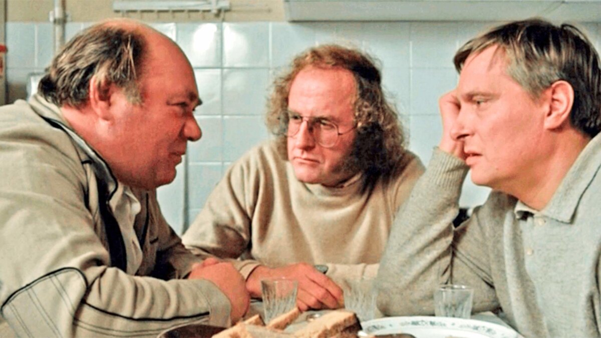 — Хорошо сидим!