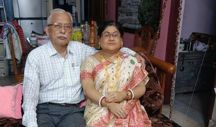 Выглядит прямо как живая индийская тетушка из фильмов