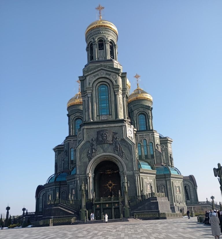 Главный храм вооруженных сил России собор Воскресения Христова