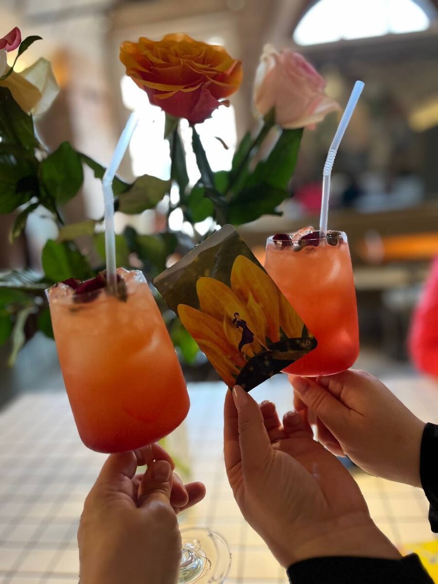 В Екатеринбурге мы проводим очные теплые женские встречи и завтраки