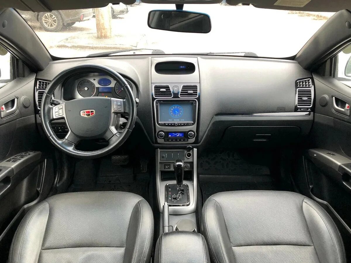 Салон Geely Emgrand EC7