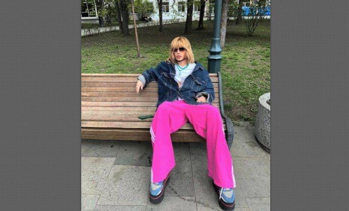 Оказывается, Звереву тоже нравится проводить время в этом сквере