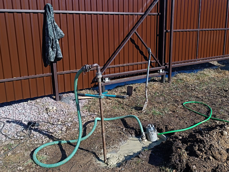 Бур и буровой насос для Абиссинской скважины