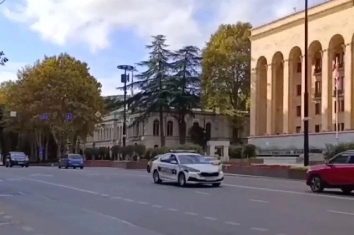    Служба госбезопасности Грузии опровергла сообщения о взрывах ТЦ в Тбилиси