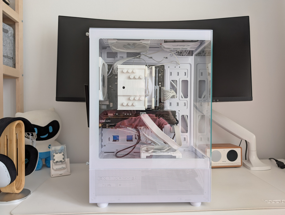 Первый этап — разобрать старую систему и всё почистить от пыли. Он прошёл без сюрпризов