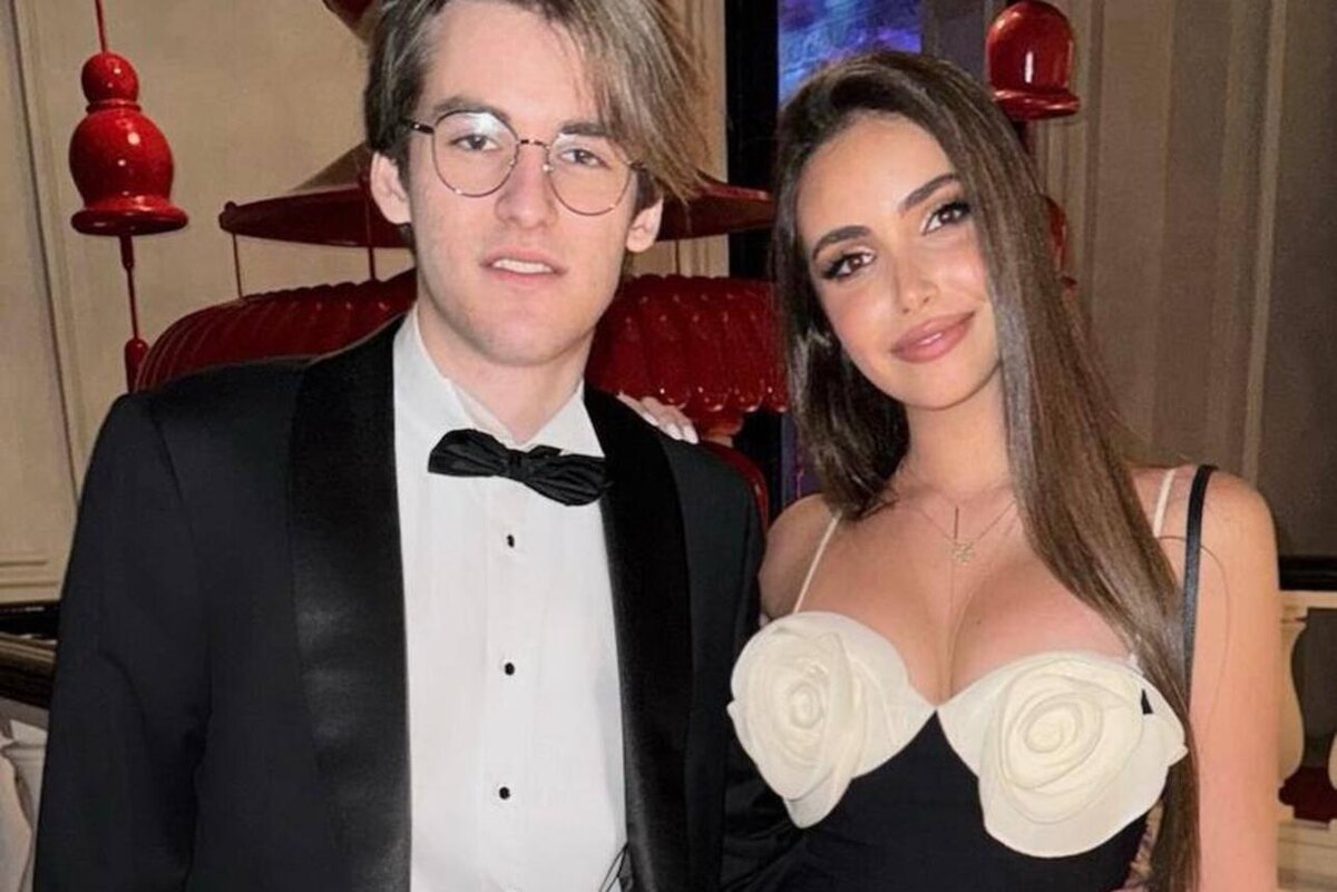    Артем Черницын и Тоня Худякова Социальные сети