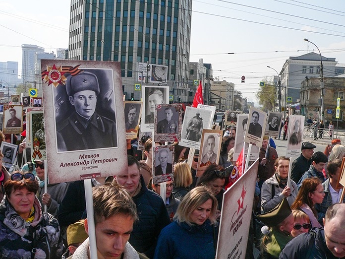   Шествие «Бессмертного полка». Фото из архива «Континента Сибирь»