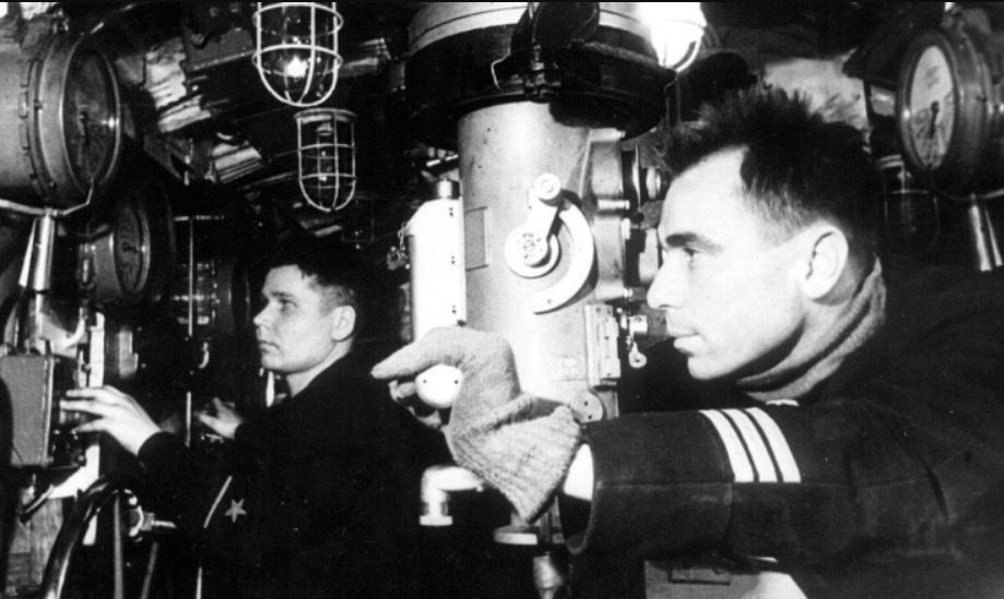 Моряки подводной лодки Щ-421. Фото 1941 г. Евгений Халдей. ТАСС.