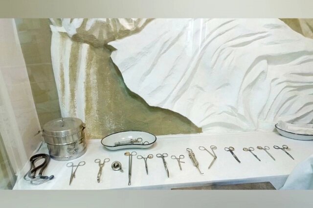    Такие инструменты использовали врачи в военное время. Фото: kuban.aif.ru/ Бислан Джандар