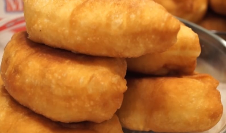 Домашние пирожки с картошкой, невесомые как пух, тесто готовится БЕЗ яиц, молока и кефира.