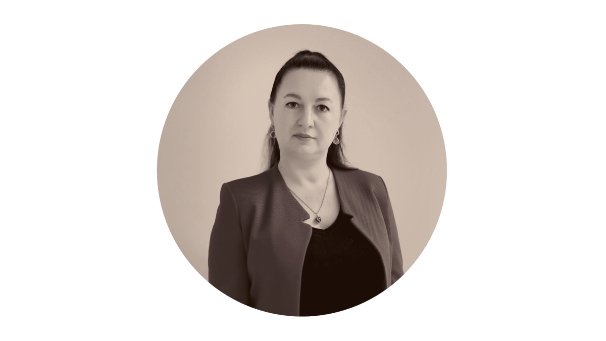                                                                       Державина Инна