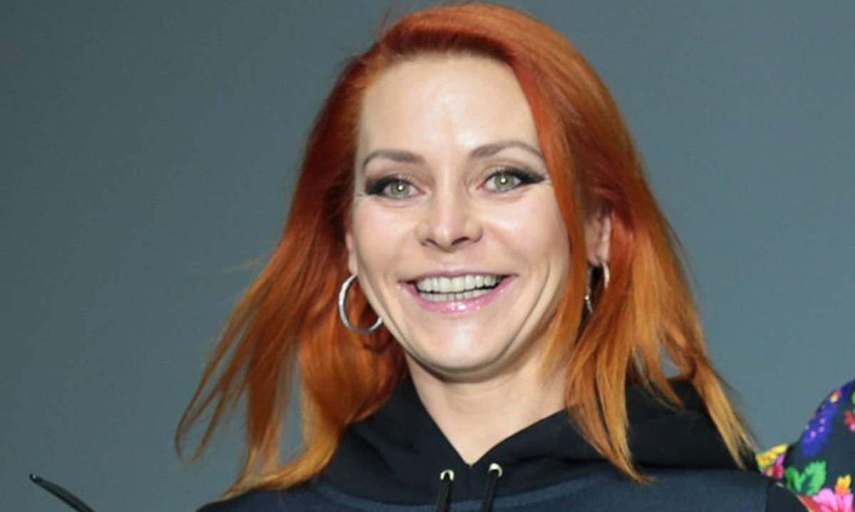 Родилась Марина Вячеславовна в семье известного хоккеиста Вячеслава Анисина