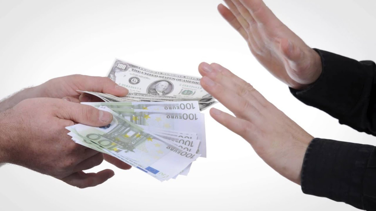 Россияне начинают отказываться от кредитов: новый финансовый тренд