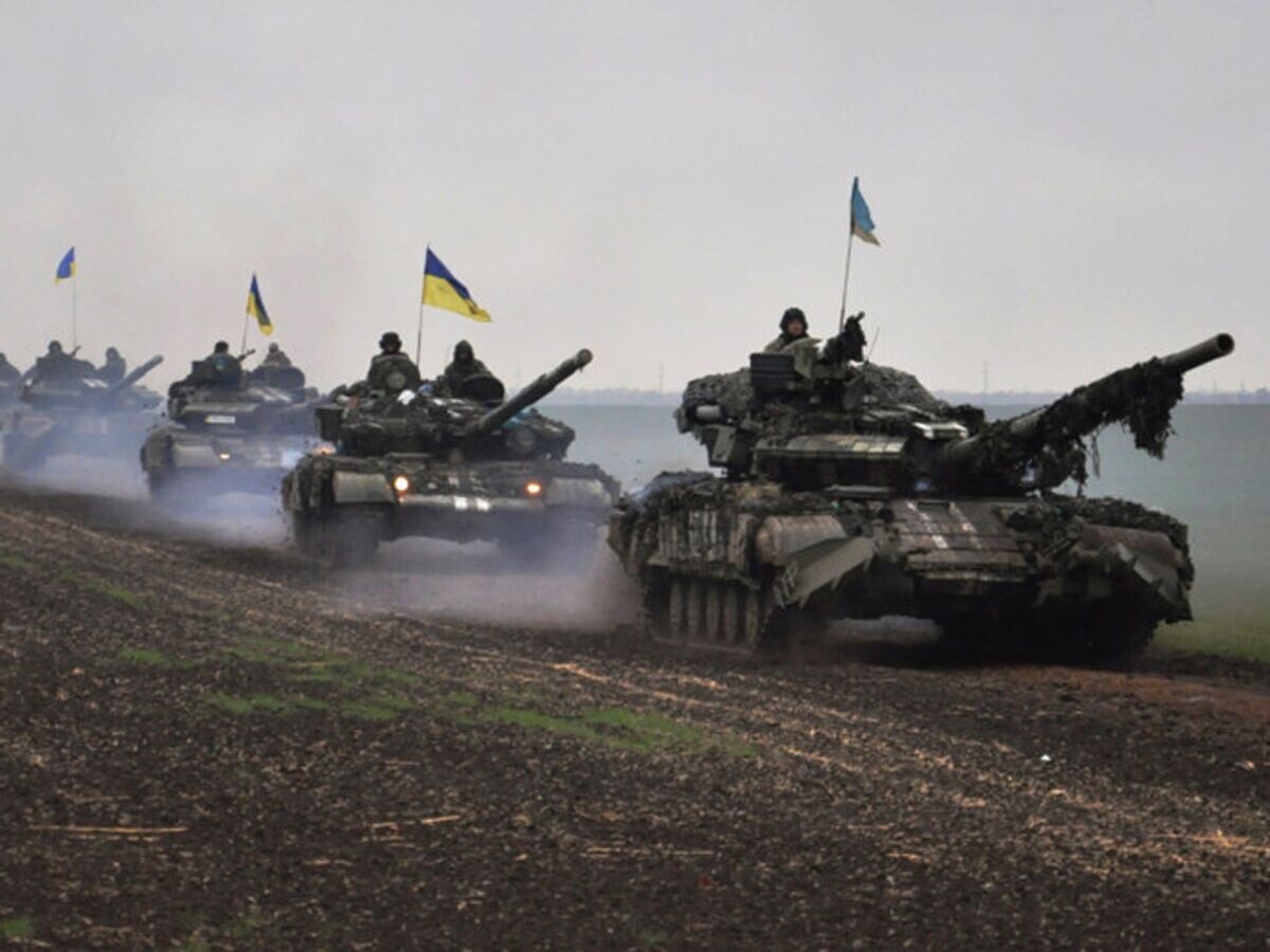    Танки ВСУ на востоке УкраиныCC BY 2.0 / Ministry of Defense of Ukraine / Tanks on the march