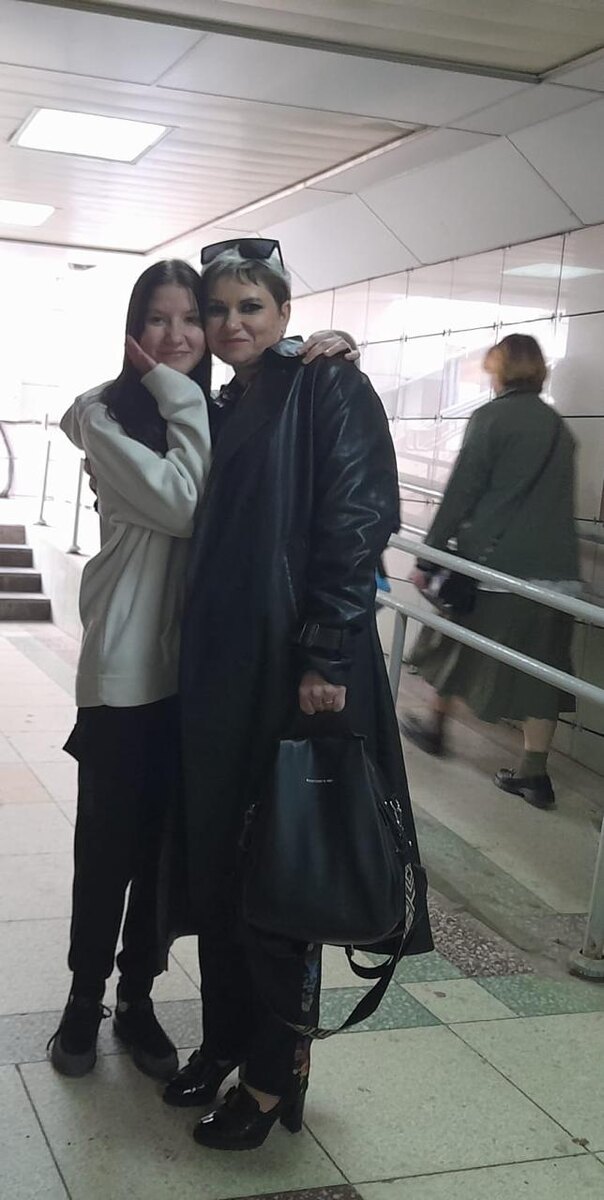 Встреча матери и дочери. 