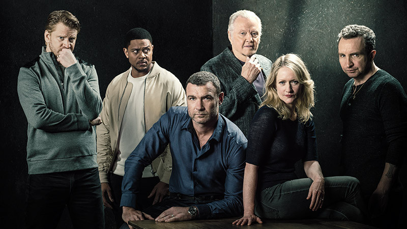 Сериал "Рэй Донован", крайний справа Эдди Марсан