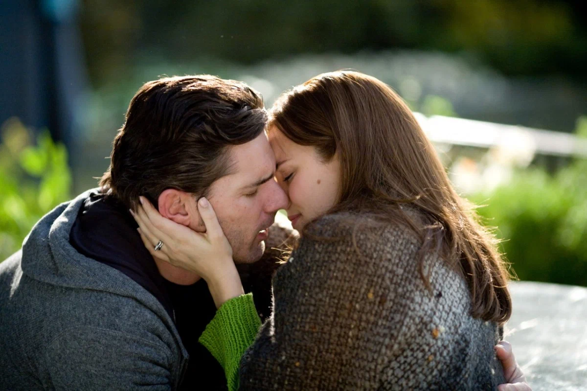 Кадр из фильма "Жена путешественника во времени"