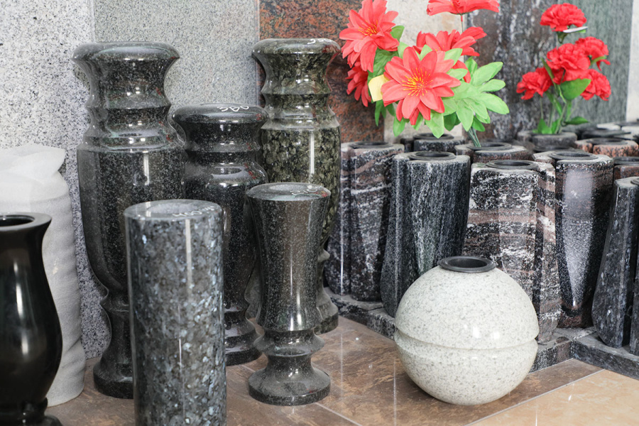     ООО "ВоМагран": качество, высеченное в граните