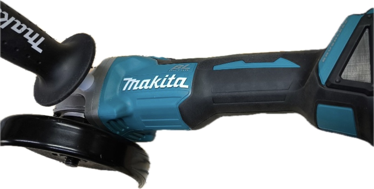 УШМ болгарка DGA 504за 8700 рублей. ОРИГИНАЛ.