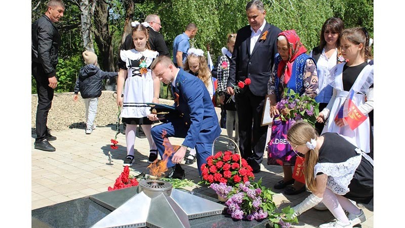    Вечной памяти бессмертные огни