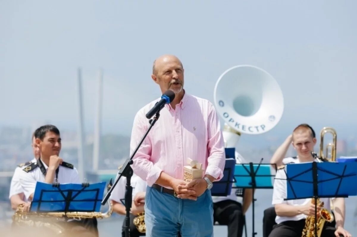    В минуты заката, под финал оркестр сыграет музыку Рахманинова