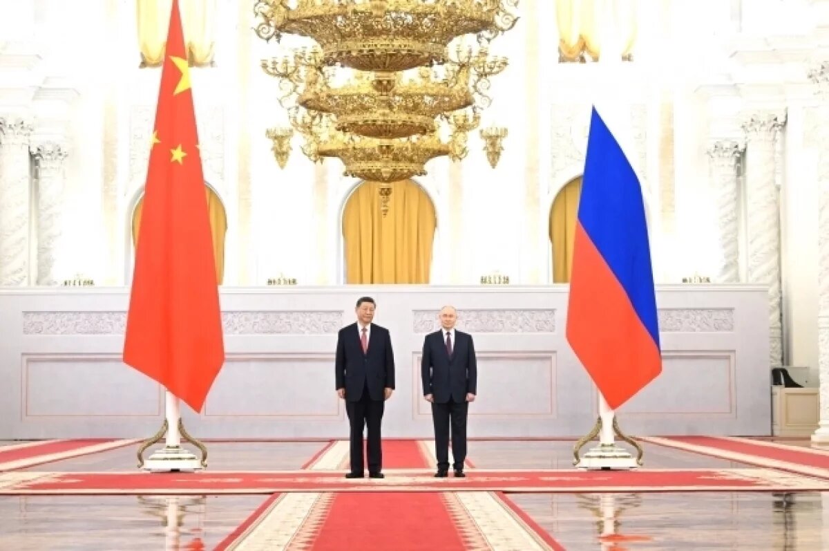    Путин заявил, что РФ и КНР развивают связи во благо своих народов