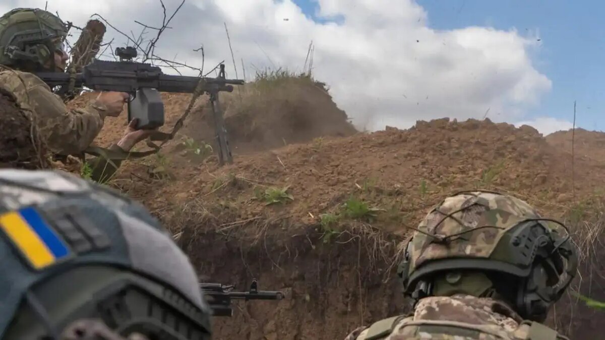    Солдаты ВСУ.